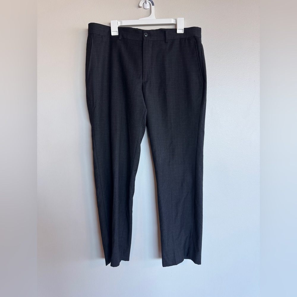 Canterbury of New Zealand Men’s 100% Wool Dress Pants Black Gray Grid Plaid 36W